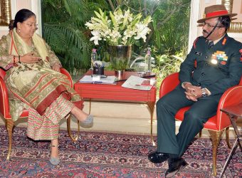 Vasundhara Raje - CM Vasundhara Raje met South- Western Command Chief