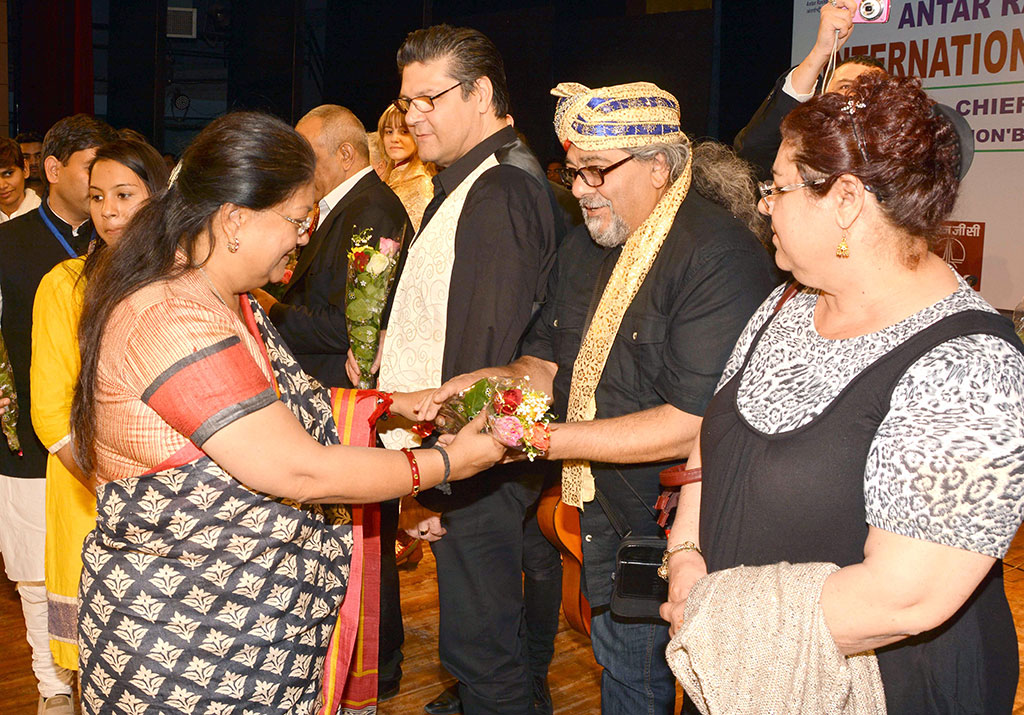 CM Vasundhara Raje - Music that connects everyone, Cultural Festival 9