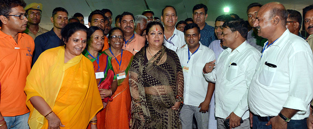Vasundhara Raje - Congress set up only Stone in 55 years, we brought on the state of development Trek 12