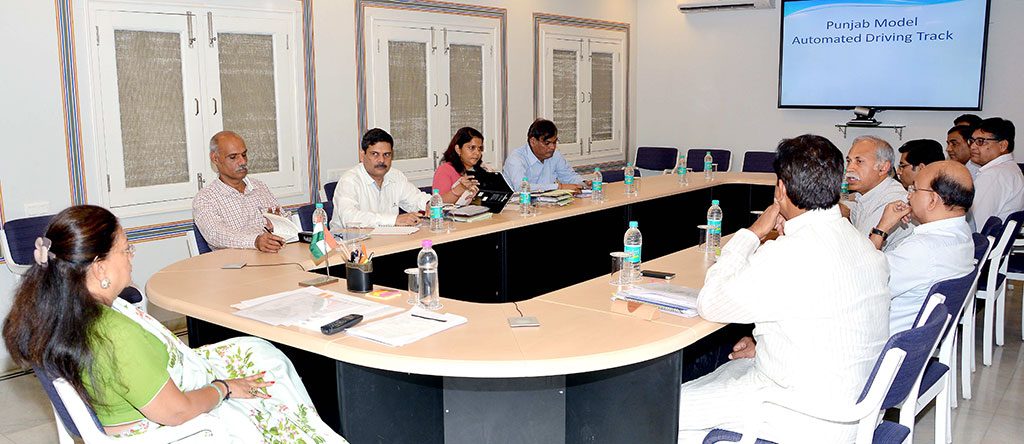 Vasundhara Raje meets with Department of transportation