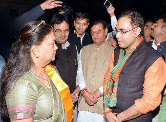 cm meets new mayor a lahoti 14dec2016 2