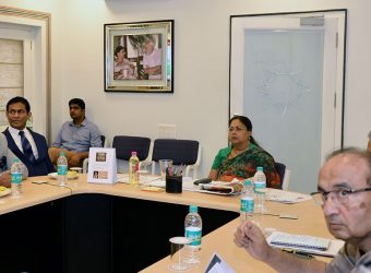 cm meets sports delegation