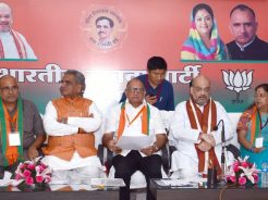 cm-meeting-amit-shah-at-bjp-office-rajasthan-with-ministers-hp-slide