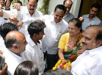 cm meets advocates delegation at cmr CMA_4481