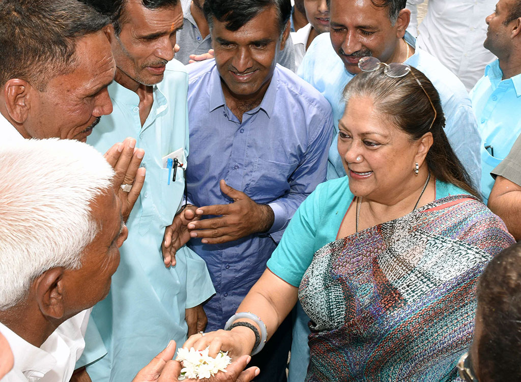 cm meets tonk district executive members CLP_6439