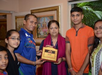 vasundhara raje congratulates players in World Muaythai Championship CMP_7666
