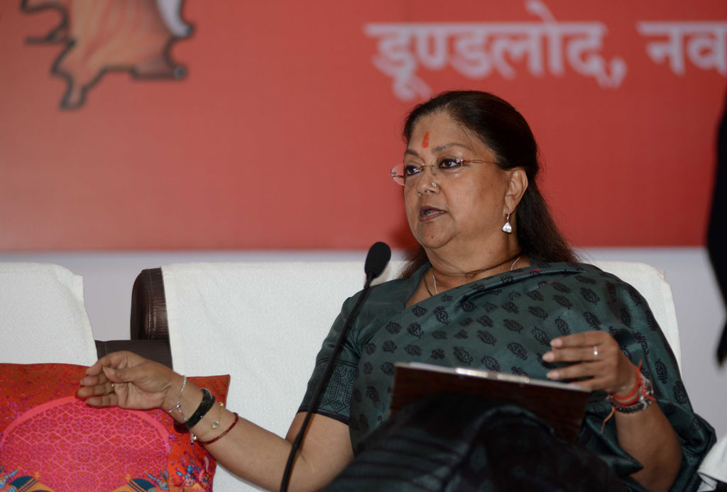 vasundhara-raje-jan-samvad-dundlod-CMP_2227