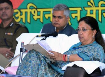 vasundhara-raje-public-dialogue-gudda-gaudji-udaypurwati-assembly-CMA_1046