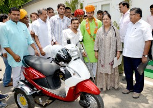 Chief Minister Vasundhara Raje launched App Bagru legislator